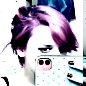 Meet your Posher, Annie